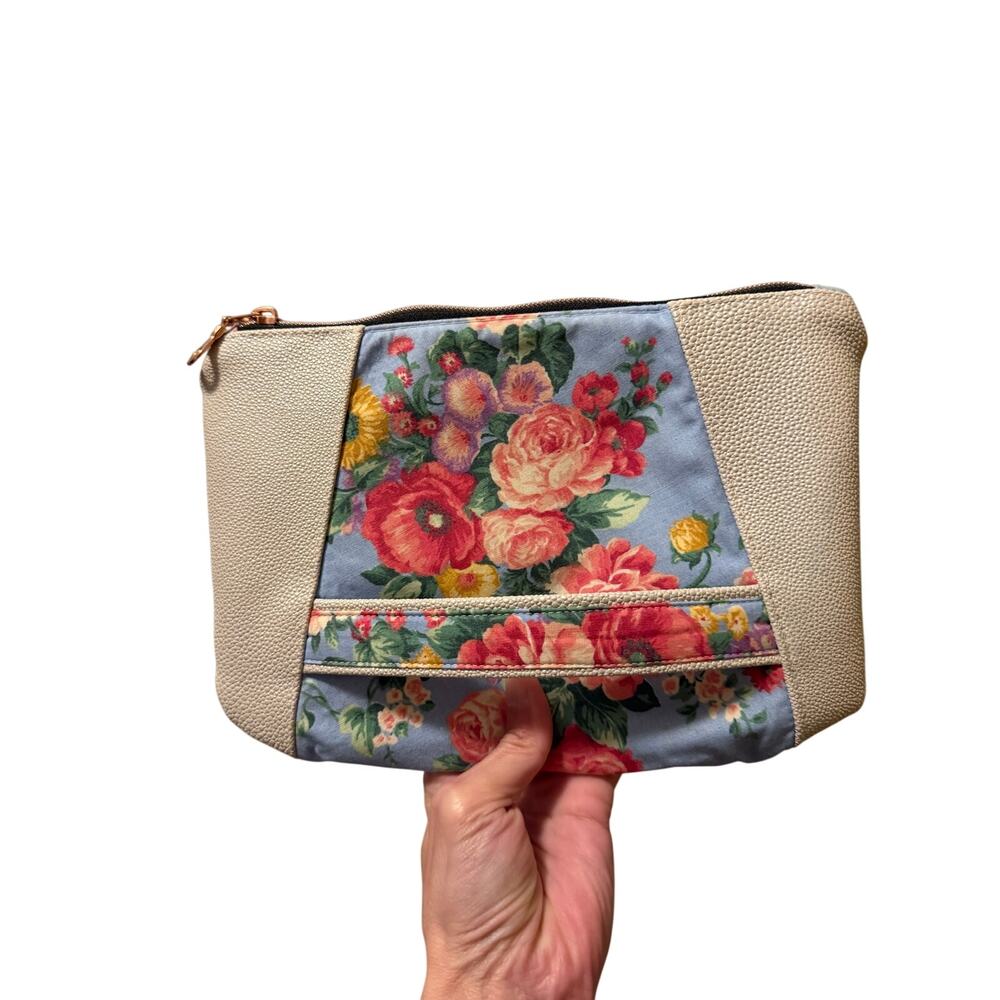 Floral clutch cotton fabric and vinyl handmade rose gold color zipper